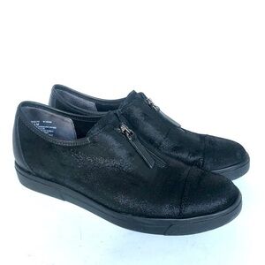 Munro Roslyn Zip Sneaker size 7.5M